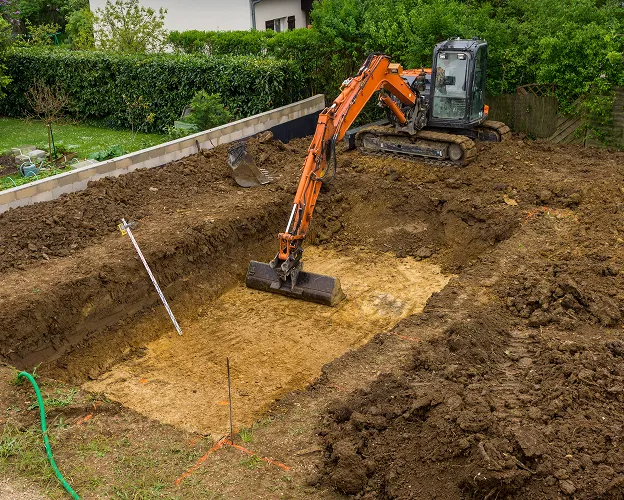 Terrain avant terrassement de piscine